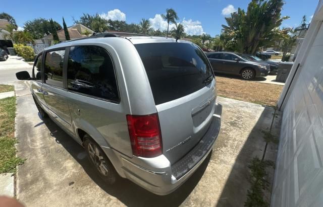 2008 Chrysler Town & Country Limited