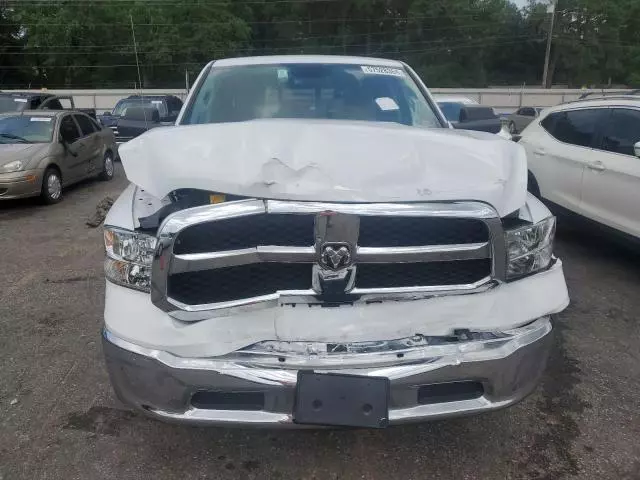 2022 Dodge RAM 1500 Classic SLT