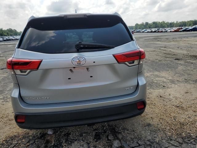 2019 Toyota Highlander SE