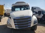 2020 Freightliner Cascadia 126