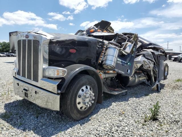 2013 Peterbilt 388