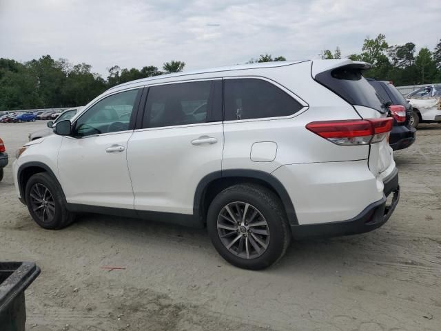 2019 Toyota Highlander SE