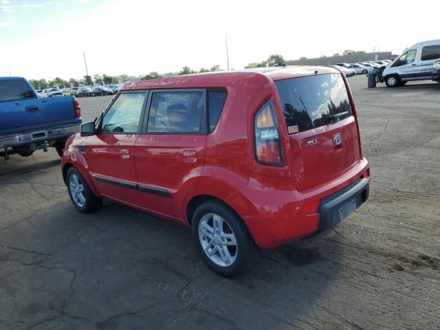 2010 KIA Soul +