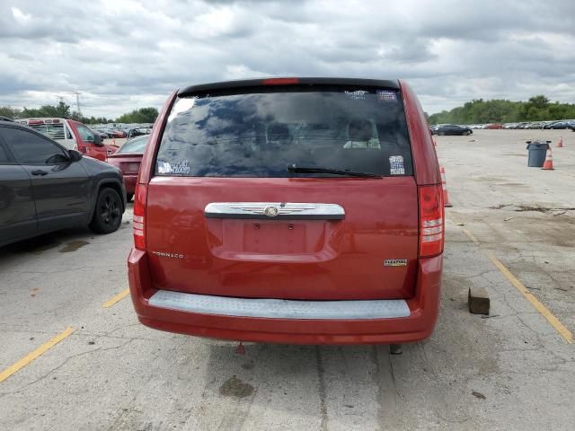 2008 Chrysler Town & Country LX