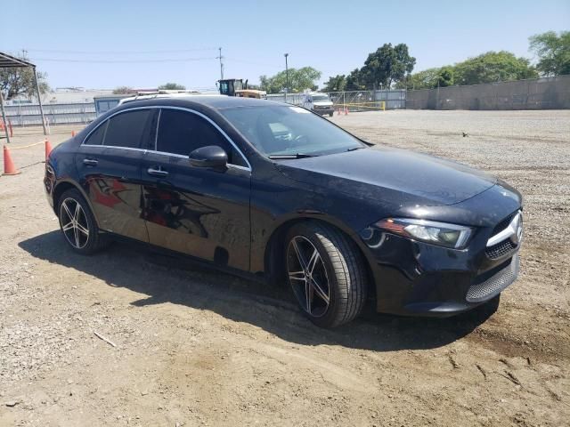 2019 Mercedes-Benz A 220