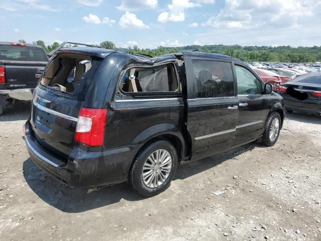 2015 Chrysler Town & Country Touring L