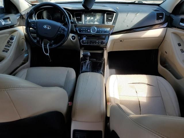 2016 KIA Cadenza Luxury