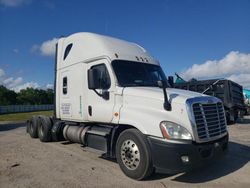 Salvage trucks for sale at Jacksonville, FL auction: 2016 Freightliner Cascadia 125