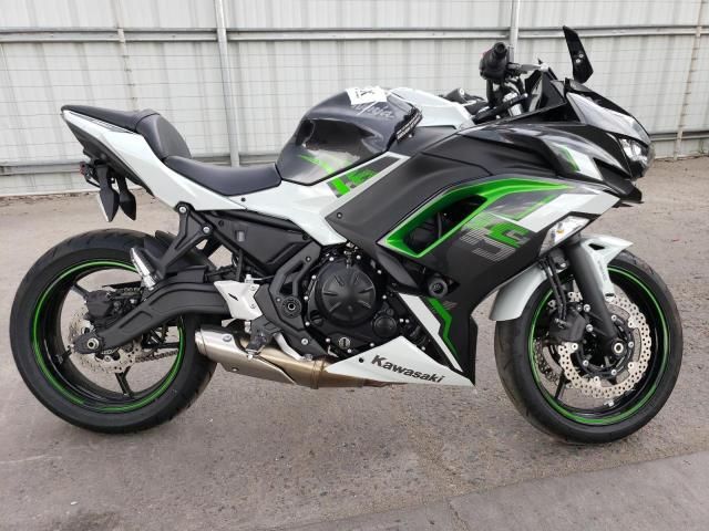 2022 Kawasaki EX650 M