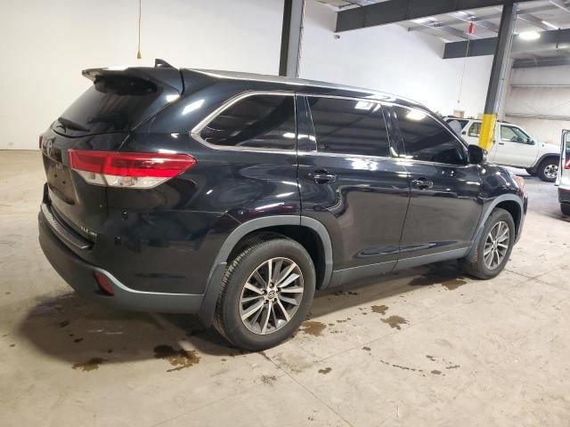 2019 Toyota Highlander SE