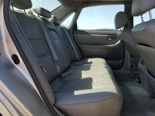 2004 Toyota Avalon XL