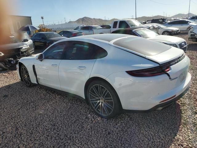 2018 Porsche Panamera 4