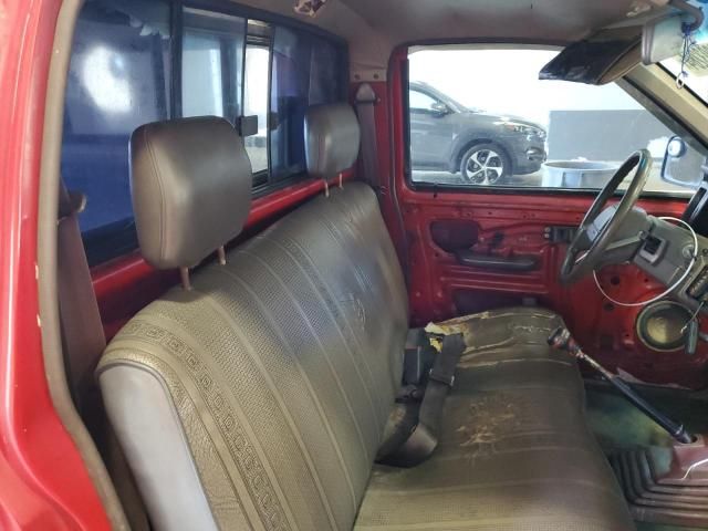 1988 Nissan D21 Short BED