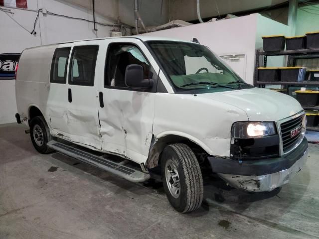 2022 GMC Savana G2500