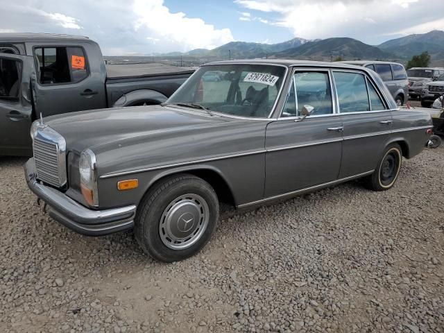 1970 Mercedes-Benz 260-Class