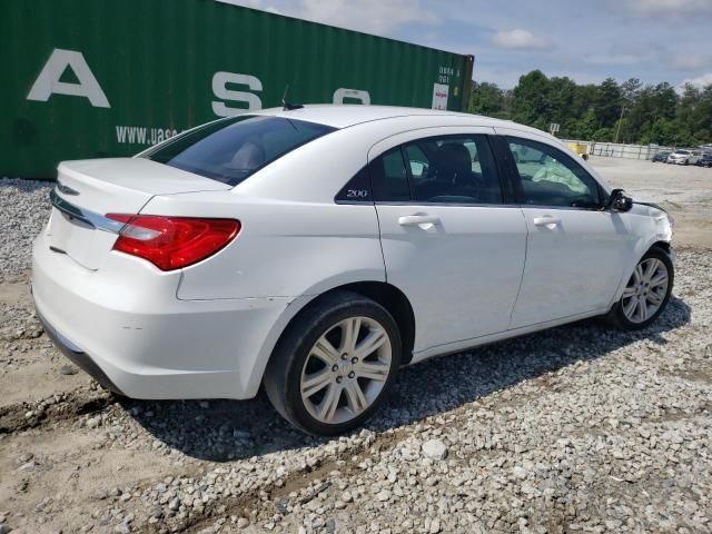 2013 Chrysler 200 LX