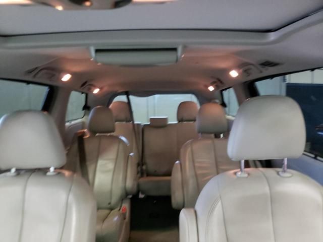 2014 Toyota Sienna XLE