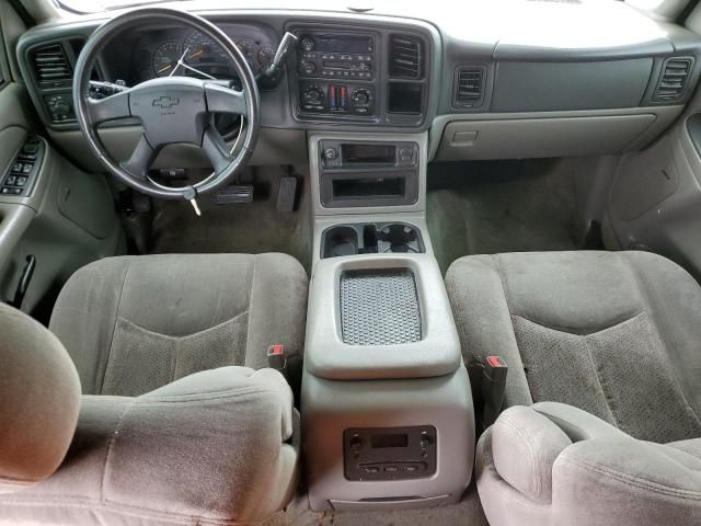 2004 Chevrolet Suburban C1500