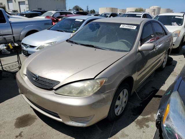 2004 Toyota Camry LE