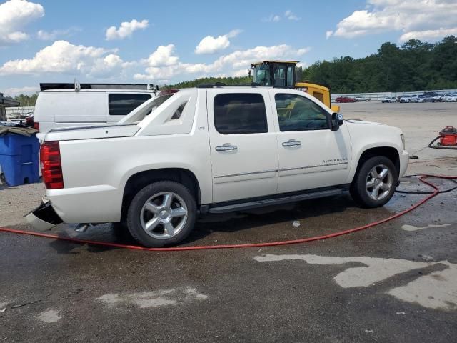 2011 Chevrolet Avalanche LTZ