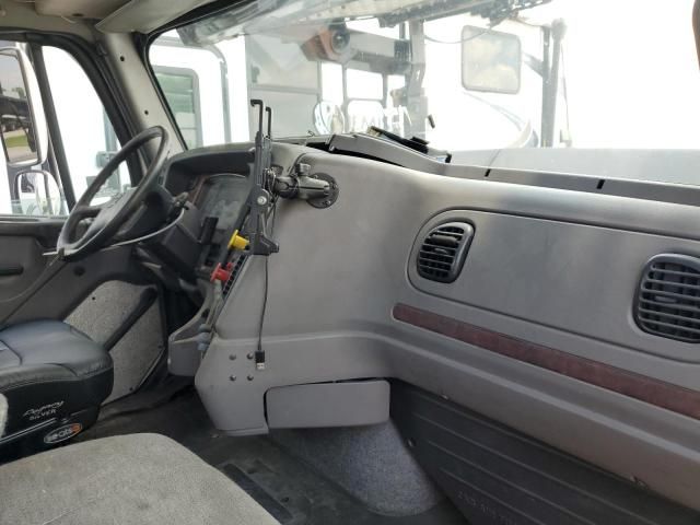 2016 Freightliner 114SD