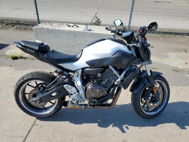 2015 Yamaha FZ07