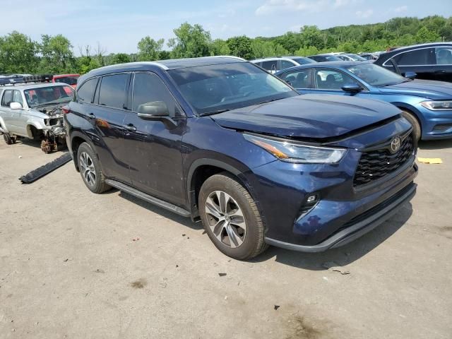 2022 Toyota Highlander XLE