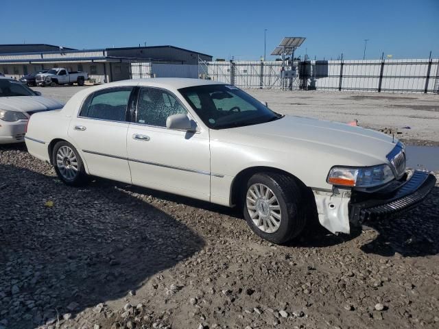 2003 Lincoln Town Car Signature