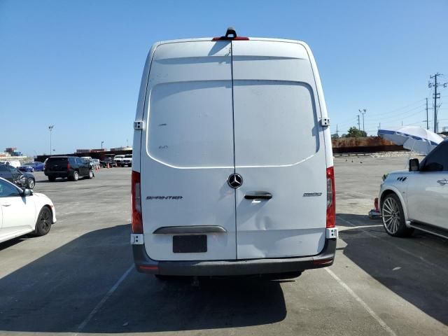 2022 Mercedes-Benz Sprinter 2500