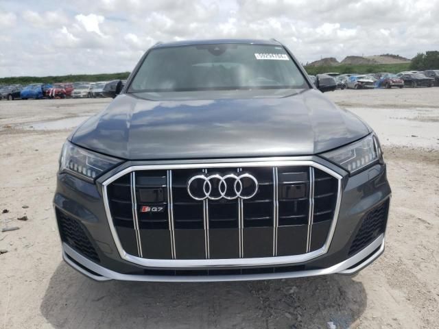 2023 Audi SQ7 Prestige