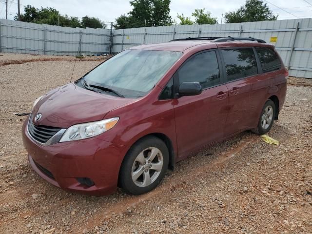 2012 Toyota Sienna LE