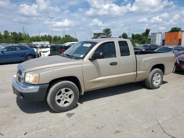 2005 Dodge Dakota SLT