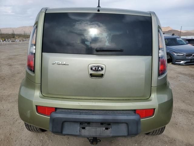 2011 KIA Soul +