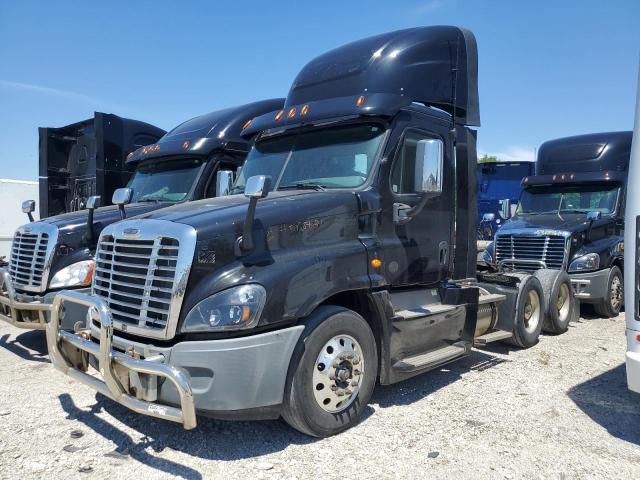 2016 Freightliner Cascadia 125