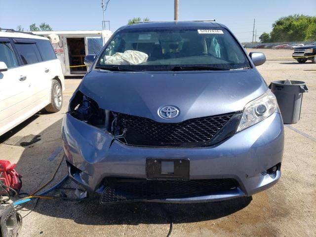 2015 Toyota Sienna LE