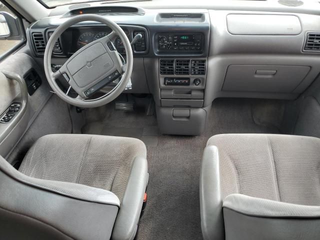 1995 Dodge Caravan SE