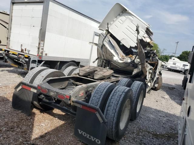 2022 Volvo VN VNL