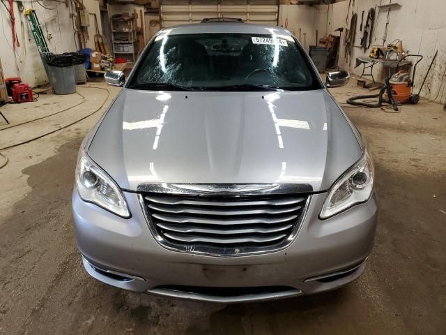 2013 Chrysler 200 Limited