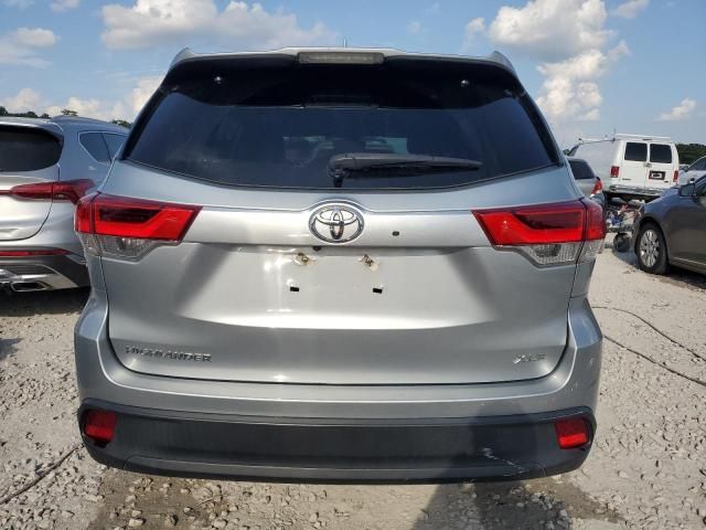 2018 Toyota Highlander SE