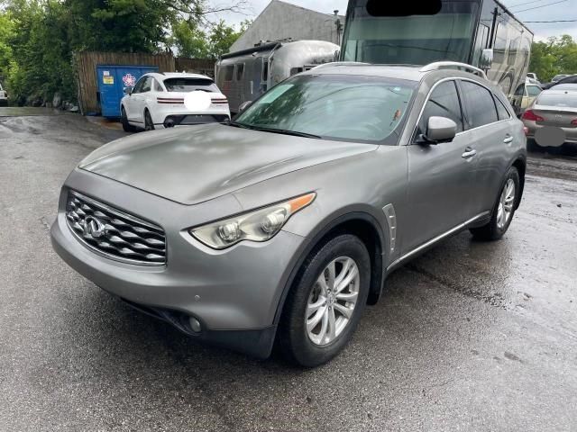 2011 Infiniti FX35