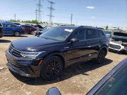 Vehiculos salvage en venta de Copart Elgin, IL: 2022 Volkswagen Tiguan SE R-LINE Black