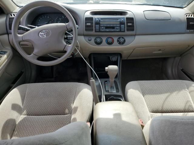 2004 Toyota Camry LE