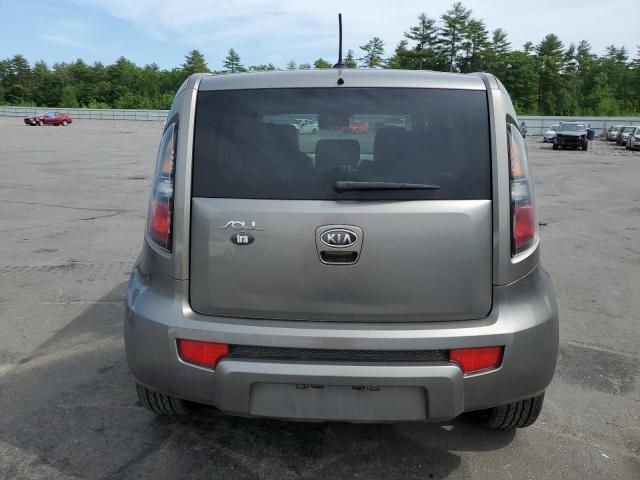 2011 KIA Soul +