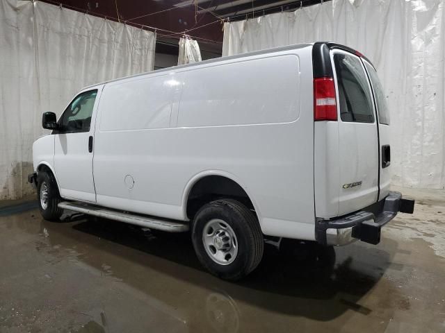 2022 Chevrolet Express G2500