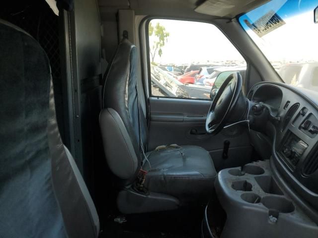 2001 Ford Econoline E150 Van