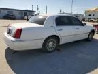 2000 Lincoln Town Car Signature