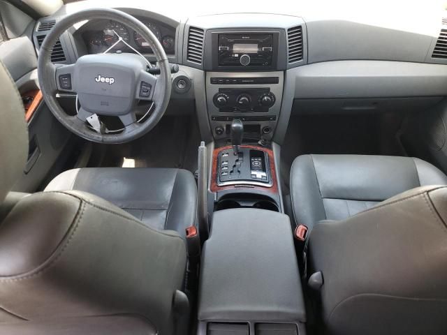 2005 Jeep Grand Cherokee Laredo