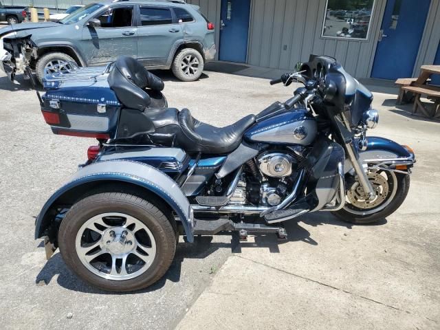 2001 Harley-Davidson Flhtcui