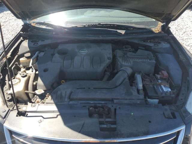 2010 Nissan Altima Base