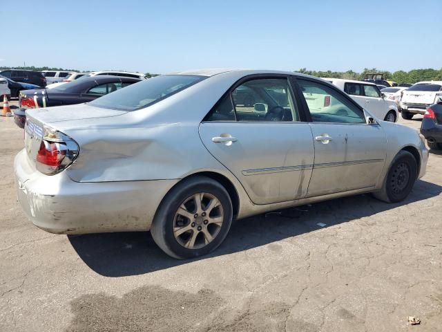 2005 Toyota Camry LE